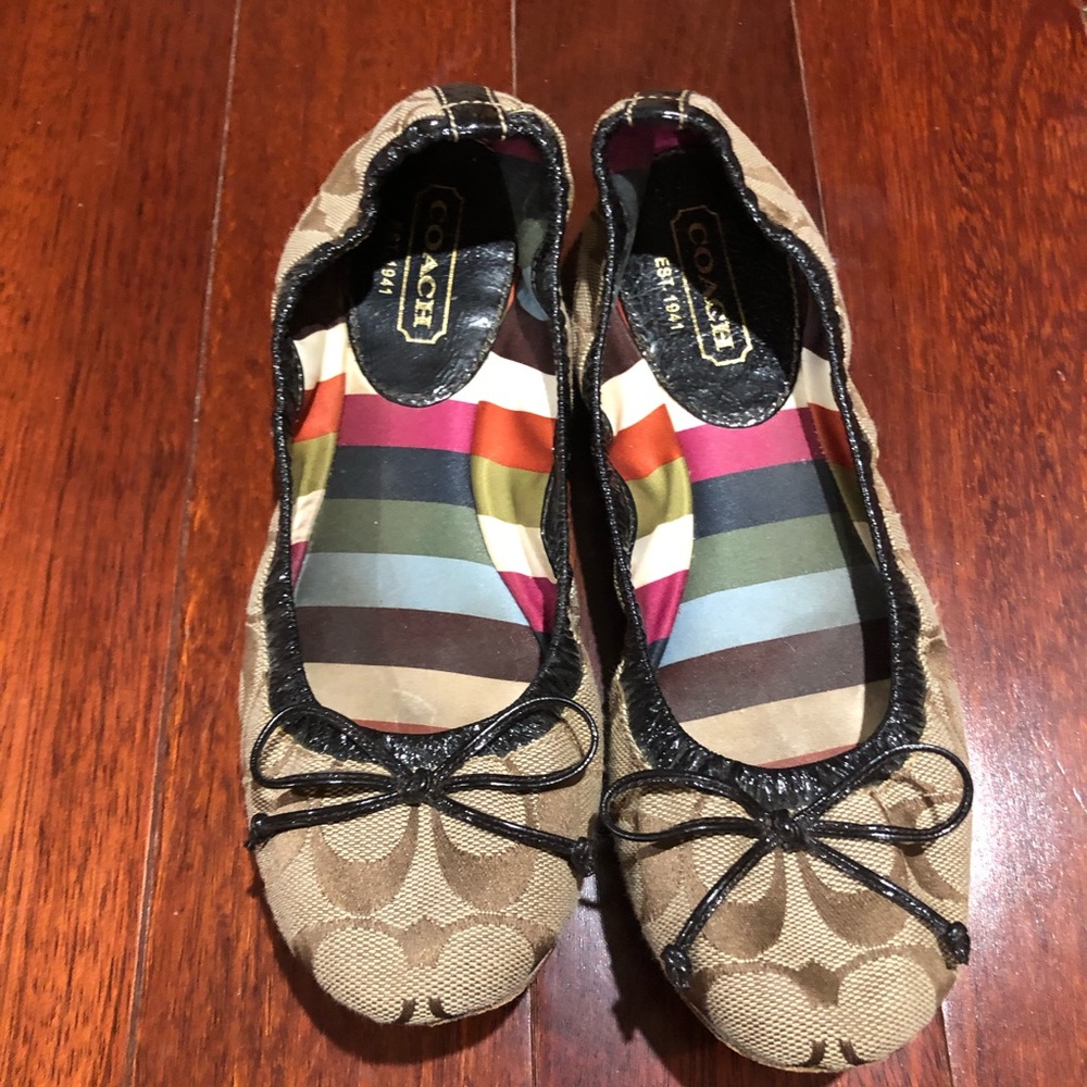 Coach flats
